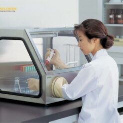 Tủ thao tác cách ly vô trùng AS ONE 3-4041-01 AS-600S